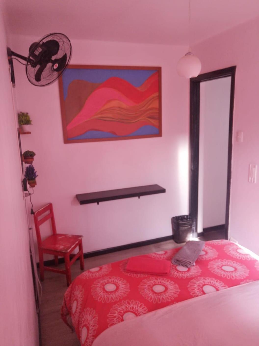 Hostal Vitalia Santiago del Cile Esterno foto