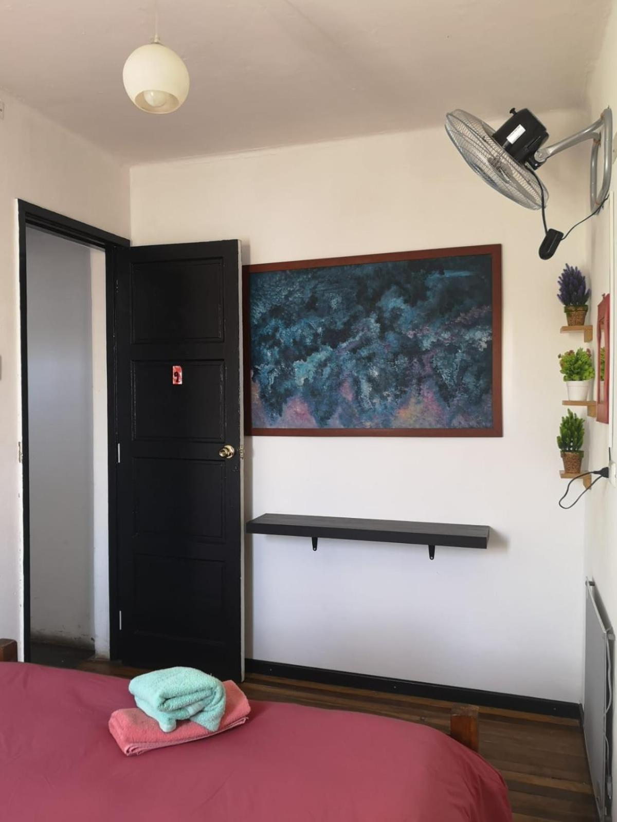 Hostal Vitalia Santiago del Cile Esterno foto